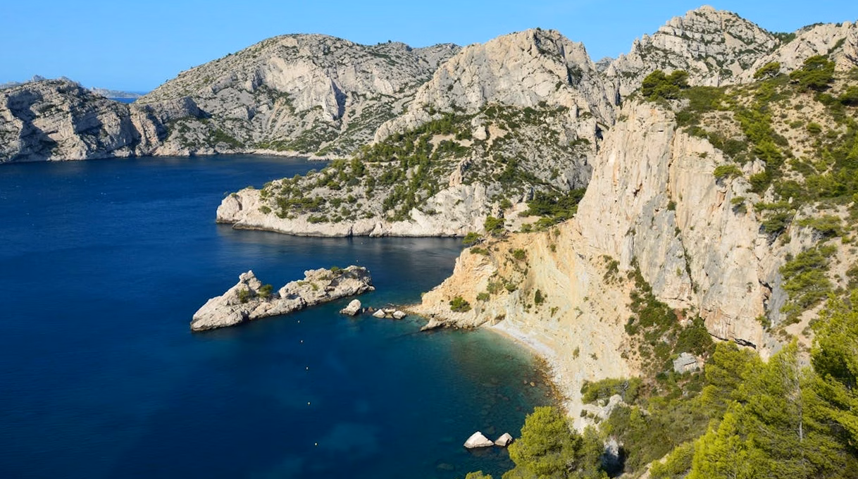 Vacances prolongées : 5 lieux secrets pour explorer la Corse hors des sentiers battus